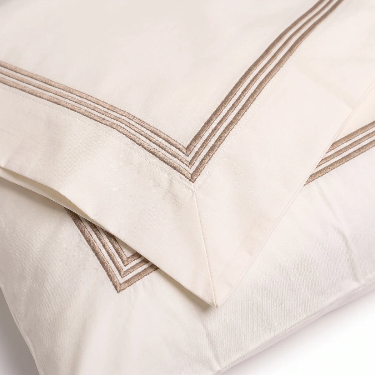 Embroidered Flat Bedsheet Set
