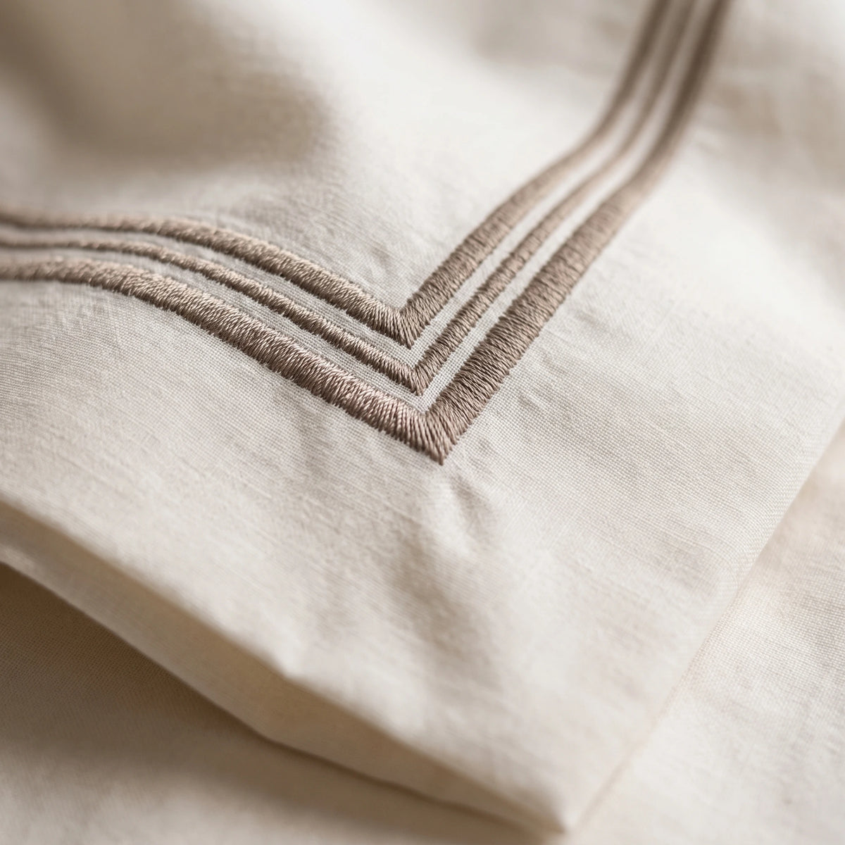 Embroidered Flat Bedsheet Set